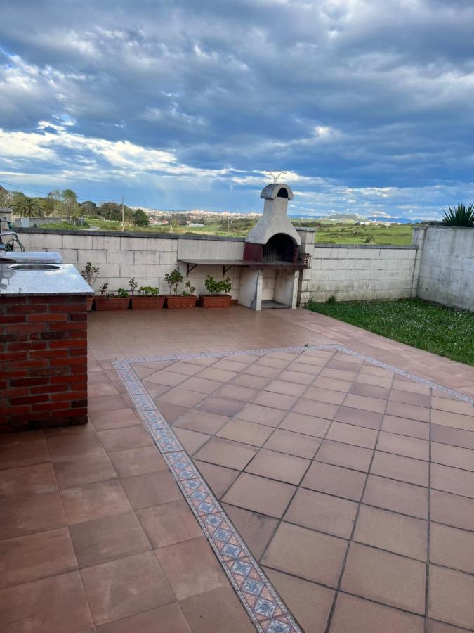 Liencres Tranquilo Con Piscina Comunitaria Leilighet Eksteriør bilde